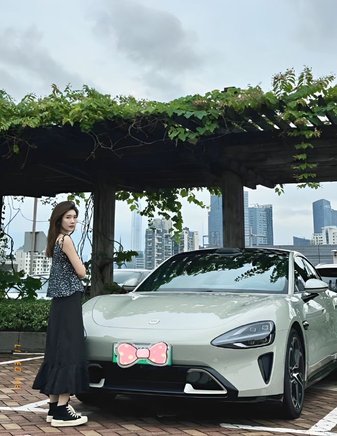 质量都这么高的吗？仙女也就长这样吧麻将胡了试玩小米SU7的美女车主(图7)