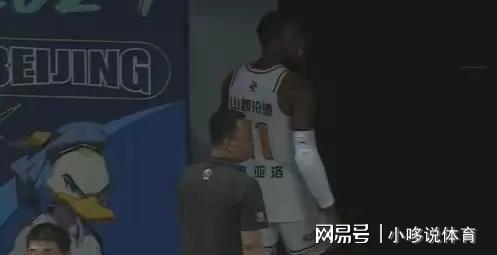 陈盈骏被罚超级替补狂砍19分！PG电子麻将胡了迪亚洛因伤退场(图2)